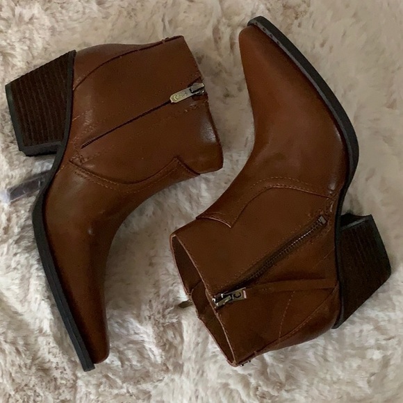 NWT Circus by Sam Edelaman Whistler Boots - Picture 8 of 8